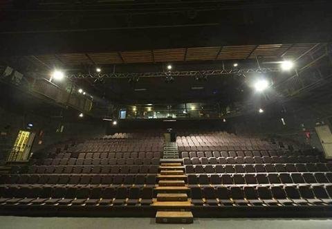 teatro vascello 1 4